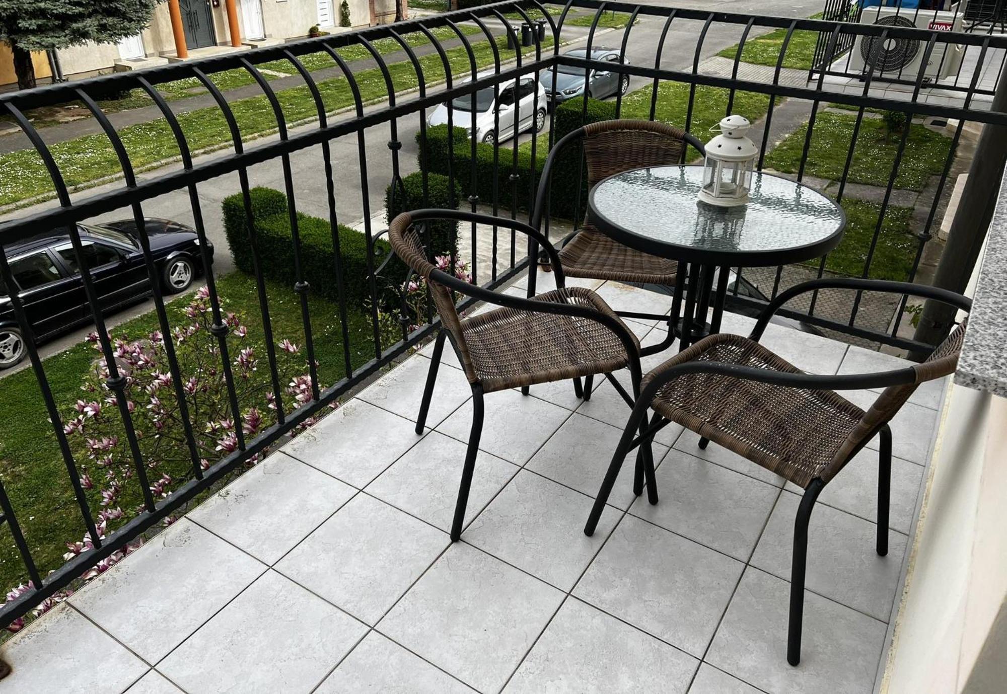 Apartment Revesz Harkan Exterior foto