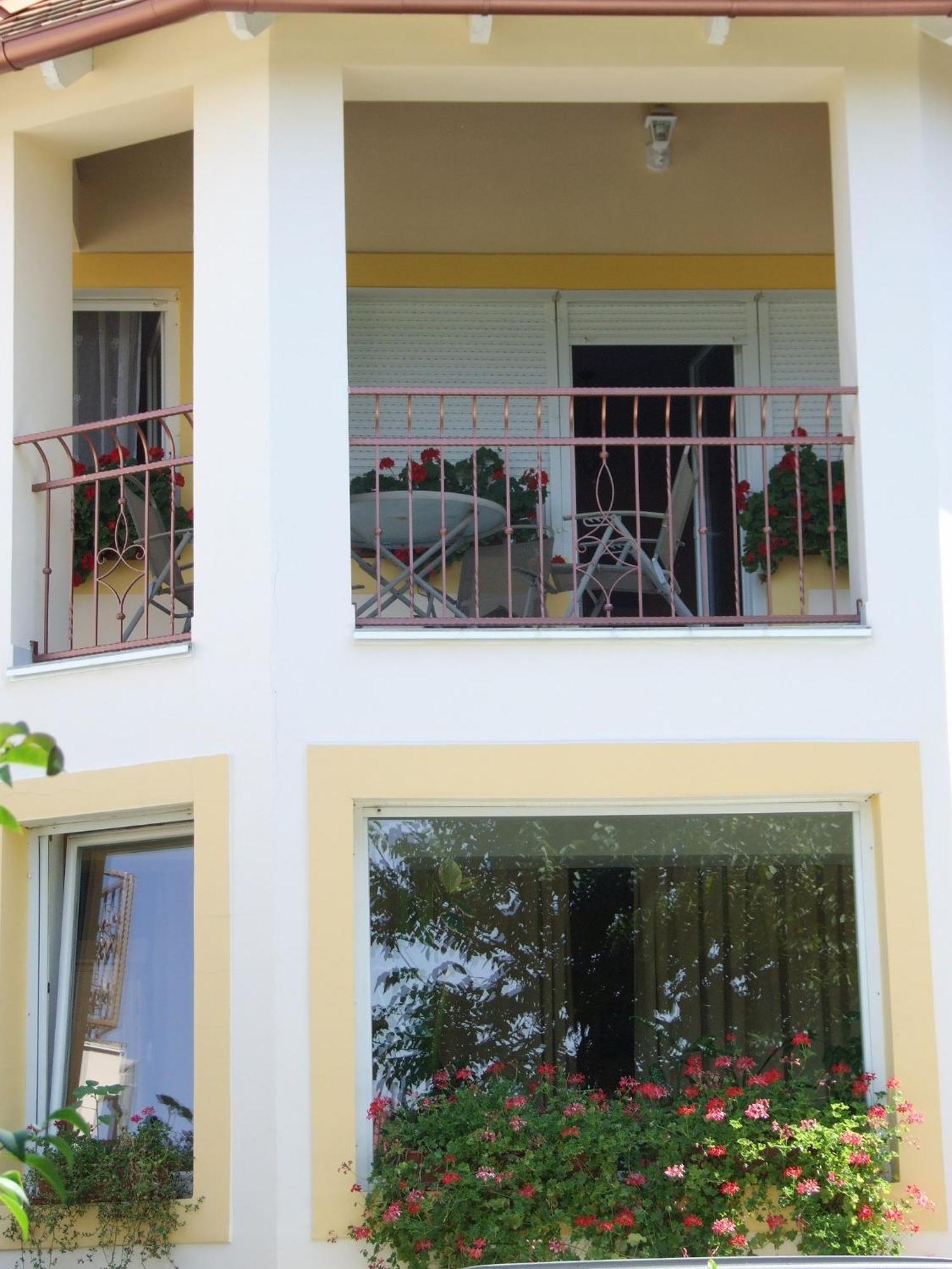 Apartment Revesz Harkan Exterior foto